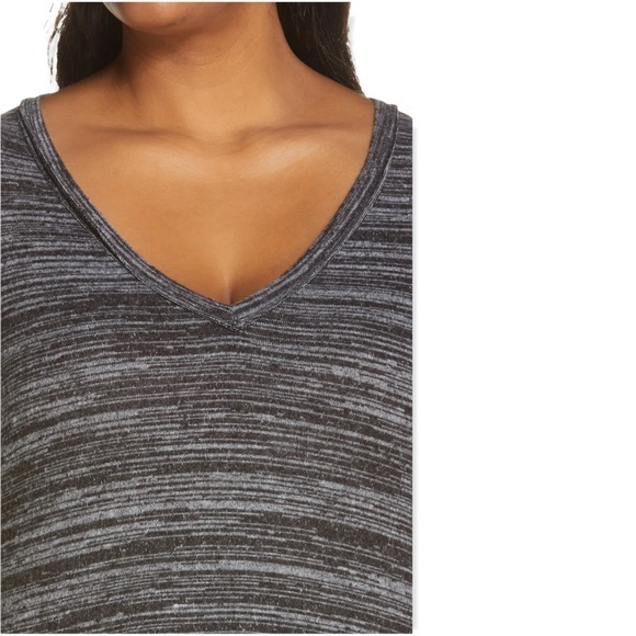 BOBEAU Space Dye V-Neck Cozy Knit Long Sleeve Top - Size 1X Grey/Black - Picture 3 of 5